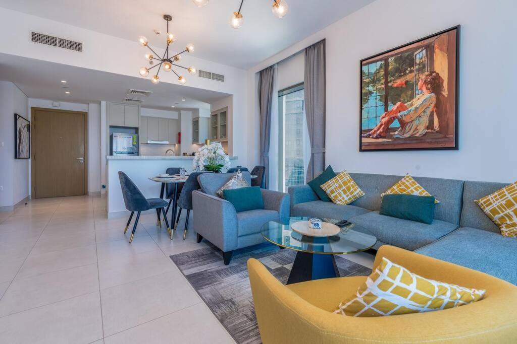 Luxury 2bedroom Creek Balcony & Views Apartment *