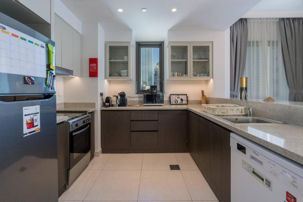Luxury 2bedroom Creek Balcony & Views Apartment *