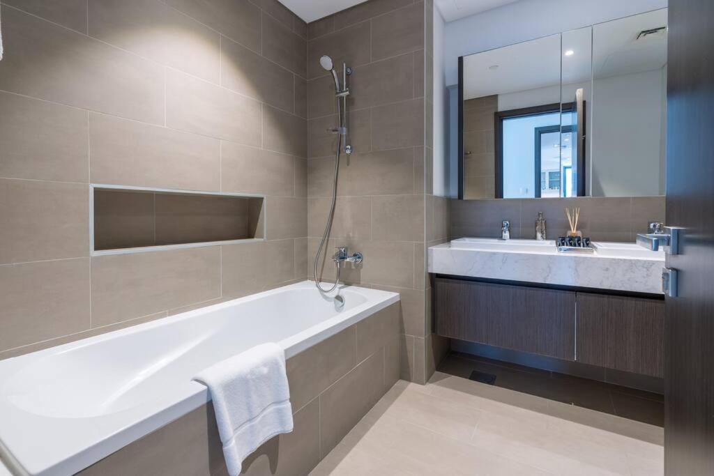 Apartment Luxury 2bedroom Creek Balcony & Views