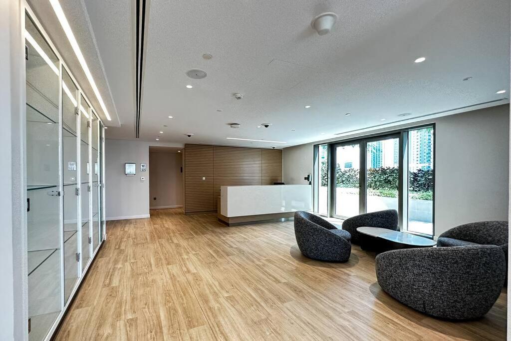 Luxury 2bedroom Creek Balcony & Views * Dubai