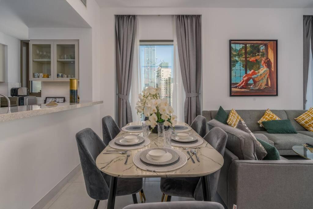 Luxury 2bedroom Creek Balcony & Views